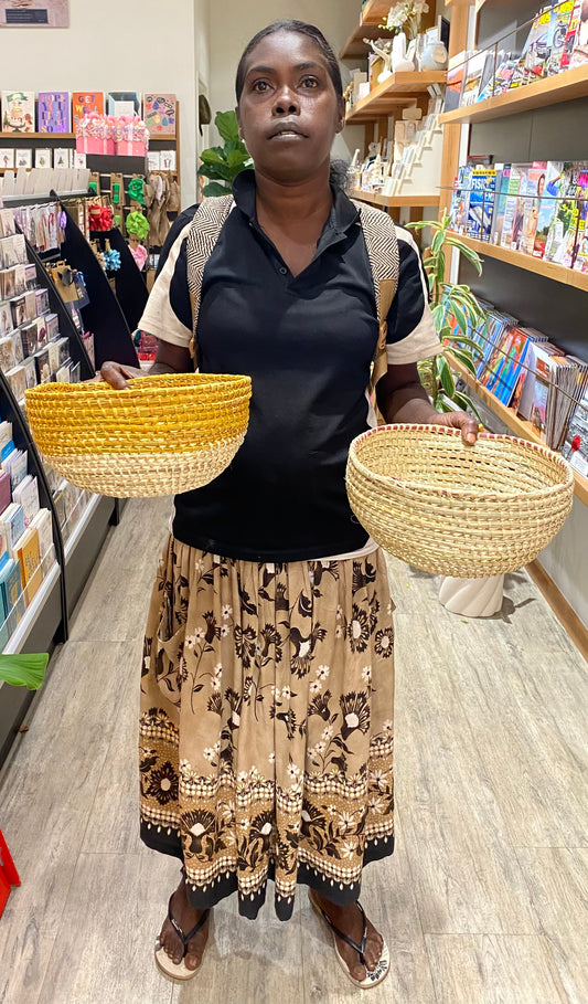 Traditional Hand Woven Pandanus Basket - Kira Djonlom